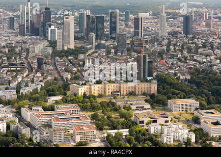 Vista aerea di Campus Westend, IG Farben Haus, campus universitario, skyline della città di Francoforte Foto Stock