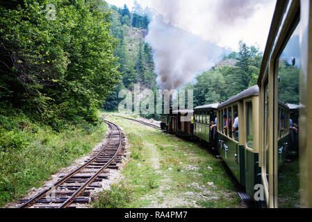 Viseu de sus, Romania - Agosto 17, 2017: Vista della Mocanita Train, un treno a vapore in Maramures Contea, Romania Foto Stock
