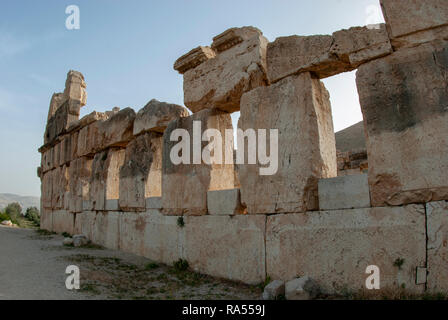 Parzialmente ristrutturato Qasr Al-Abd palace a Al-Iraq sito storico, Giordania Foto Stock