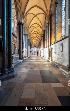 La Cattedrale di Salisbury interno Foto Stock