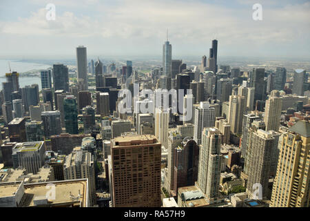 Downtown Chicago, Illinoise visto in vista aerea verso i saggi Southern horizon Foto Stock