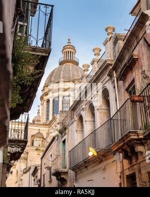 Cupola della Cattedrale Cattedrale di San Giovanni Battista, Ragusa Ibla, Ragusa, Val di Noto, Provinca di Ragusa, Sicilia, Italia Foto Stock