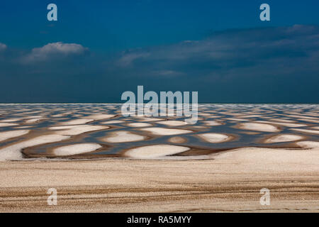 Una strana forma di Urmia lake Foto Stock