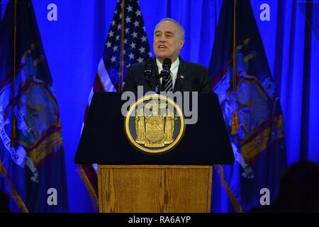 New York, Stati Uniti d'America. Il 1° gennaio 2019. Thomas P. Diapoli prende il giuramento di ufficio come New York State Comptroller ad Ellis Island su Gennaio 1, 2019 a New York. Credito: Erik Pendzich/Alamy Live News Foto Stock