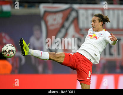 Leipzig, Deutschland. 22 Dic, 2018. Yussuf Poulsen (L), Soccer 1. Bundesliga, 17. Giornata, RB Leipzig (L) - Werder Bremen (HB) 3: 2, 22/12/2018 in Leipzig/Germania. € | Utilizzo di credito in tutto il mondo: dpa/Alamy Live News Foto Stock