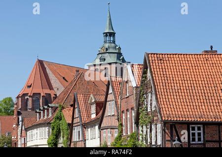 Michaeliskirche o Chiesa di St. Michael, Auf dem Meere square, Lüneburg, Bassa Sassonia, Germania Foto Stock