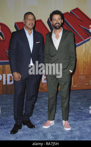 Premiere Spider Man in crociera il versetto dotate di: Peter Ramsey, Bob Persichetti dove: Los Angeles, California, Stati Uniti quando: 01 Dic 2018 Credit: Apega/WENN.com Foto Stock