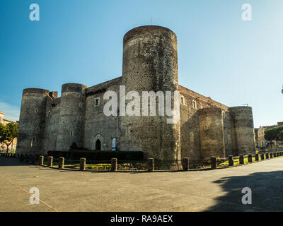 Il Castello Ursino di Catania, Sicilia, Italia Foto Stock