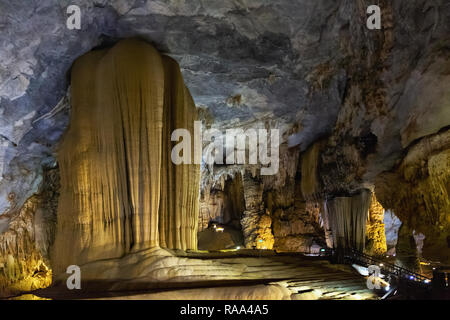 Thien Duong grotta (Paradiso) grotta nel Parco Nazionale di Phong Nha-Ke Bang, Phong Nha, Vietnam Asia Foto Stock