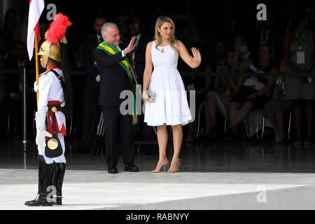 DF - Brasilia - 01/01/2019 - Jair Bolsonaro's inaugurazione come Presidente della Repubblica - Michel Temer, ex presidente della repubblica accompagnato da sua moglie Marcela Temer durante una cerimonia di inaugurazione presso il Palacio do Planalto Martedì, 1 gennaio 2019 a Brasilia. Foto: Mateus Bonomi / AGIF Foto Stock