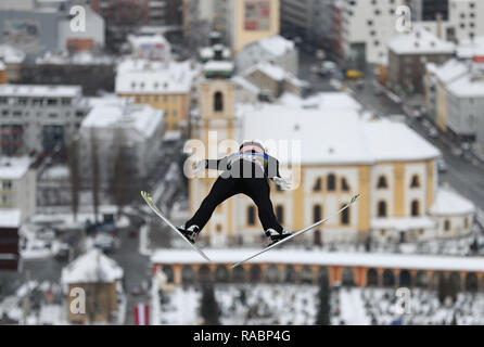 Innsbruck, Austria. 03 gen 2019. Sci nordico/ski jumping World Cup, torneo delle quattro colline, grandi colline, uomini, qualifica. Stefan Kraft dall' Austria in azione. Credito: Daniel Karmann/dpa/Alamy Live News Foto Stock