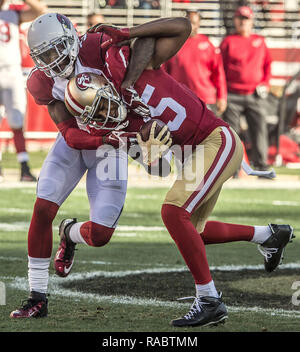 Santa Clara, California, USA. 28 dic 2014. Arizona Cardinals cornerback Antonio Cromartie (31) affronta San Francisco 49ers wide receiver Michael Crabtree (15) Domenica, 28 dicembre 2014, a Levis Stadium di Santa Clara, California. Il 49ers sconfitto i Cardinali 20-17. Credito: Al di Golub/ZUMA filo/Alamy Live News Foto Stock