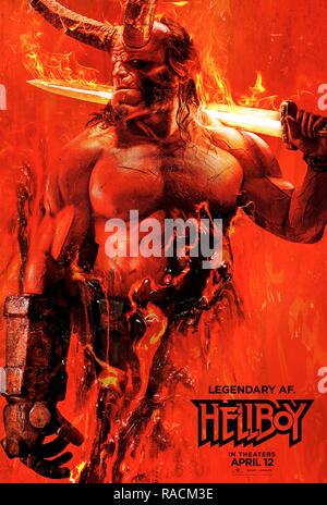 Data di rilascio: Aprile 12, 2019 Titolo: Hellboy STUDIO: Summit Entertainment direttore: Neil Marshall trama: basato sui romanzi grafici da Mike Mignola, Hellboy, catturato tra i mondi del soprannaturale e umana, battaglie un antico maga vendetta. STARRING: David Harbour come Hellboy. Poster arte. (Credito Immagine: © Summit Entertainment/Entertainment Immagini) Foto Stock