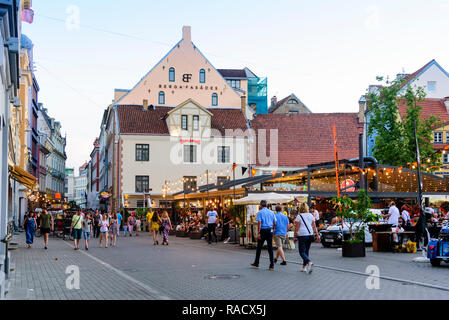 Kalku Street, Città Vecchia, sito Patrimonio Mondiale dell'UNESCO, Riga, Lettonia, Europa Foto Stock