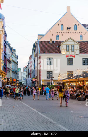 Kalku Street, Città Vecchia, sito Patrimonio Mondiale dell'UNESCO, Riga, Lettonia, Europa Foto Stock