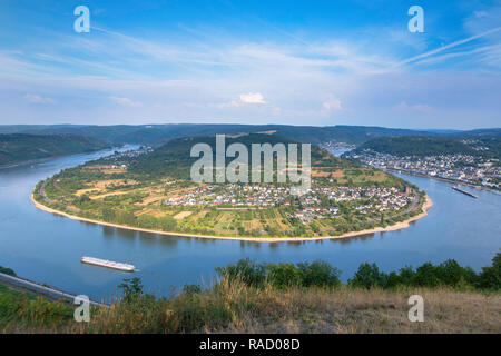 Vista della curvatura nel fiume Reno, Boppard, Renania-Palatinato, Germania, Europa Foto Stock