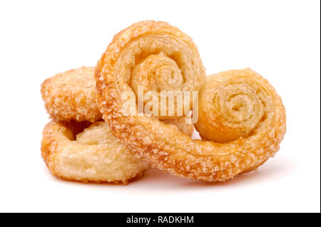 Cibo e bevande: disposto gruppo di pasta sfoglia i cookie, isolati su sfondo bianco Foto Stock