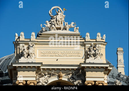 Stile Neo-barocco Opera e Balletto costruito 1884 1887 progettato da Ferdinand Fellner e Hermann Helmer su Richelieu Street a Odessa, Ucraina. Foto Stock