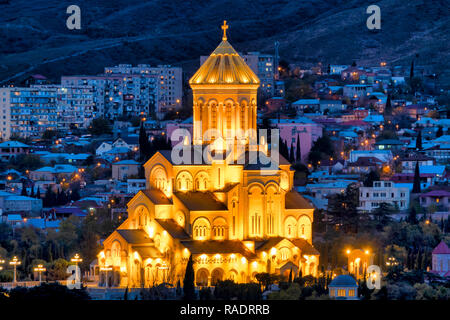 Santa Trinità Cattedrale di Tbilisi (chiamato anche Sameba), Tbilisi, Georgia Foto Stock