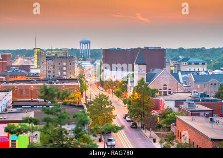 La Columbia, Missouri, Stati Uniti d'America downtown skyline della città al crepuscolo. Foto Stock