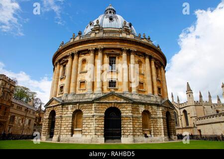 Radcliffe Camera, biblioteca e studente sala lettura, Oxford, Oxfordshire, Regno Unito, Europa Foto Stock