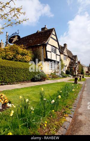 Old Swan e Minster Mill hotel storico e ristorante in Minster Lovell, Oxfordshire, Gran Bretagna, Europa Foto Stock