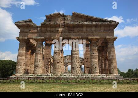 Athenaion, il Tempio di Atena, Paestum, Campania, Italia, Europa Foto Stock