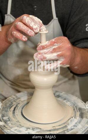 Potter lavorando in ceramica, Muğla Provincia, Turchia Foto Stock