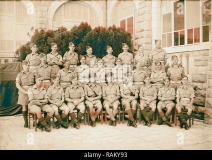 Sgts. mess gruppo al sedicesimo General Hospital. Adottate il 1 luglio 1944, Medio Oriente Israele. Reinventato da Gibon. Arte Classica reinventato Foto Stock