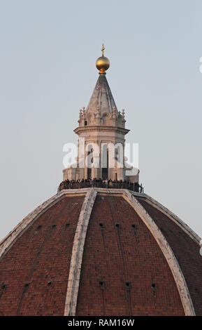 La cupola del Brunelleschi un capolavoro da Filippo Brunellesch, copre la chiesa di Santa Maria del Fiore, Firenze, Italia Foto Stock