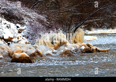 Icicle sulla riva del lago Michigan,stagione invernale, Foto Stock