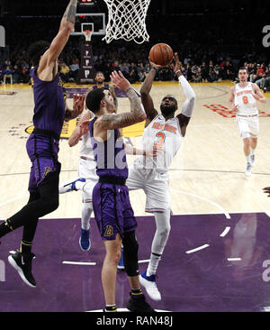 Los Angeles, California, USA. 4 gennaio, 2019. New York Knicks' Tim Hardaway Jr. (3) germogli durante un'NBA Basketball gioco tra Los Angeles Lakers e New York Knicks venerdì gen. 4, 2019 a Los Angeles. Credito: Ringo Chiu/ZUMA filo/Alamy Live News Foto Stock