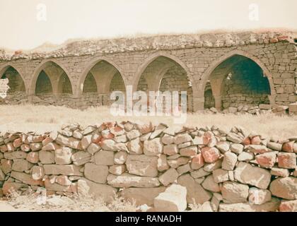 Jebel el-Drusi & Hauran. Ezraa. Resti della chiesa paleocristiana. 1938, Siria, Izra. Reinventato da Gibon. Classic reinventato Foto Stock