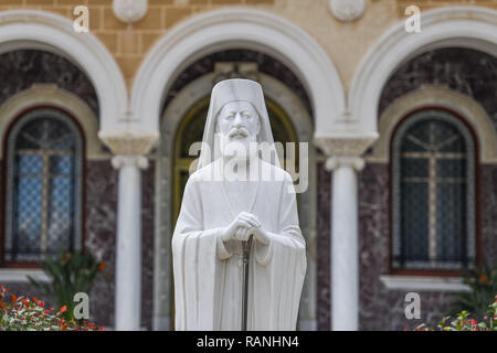 Palazzo del Vescovo, statua, Makarios III, Nicosia, Repubblica di Cipro, Bischofspalast, statua, Makarios III, Nikosia, Republik Zypern Foto Stock