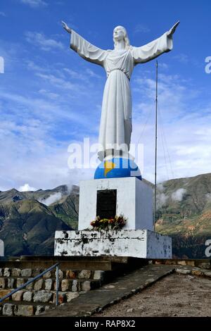 Cristo - Cimitero Vecchio - Yungay dove un terremoto e frana sepolto a1970 in YUNGAY. Dipartimento di Ancash.PERÙ Foto Stock