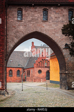 Dettagli architettonici nella storica città di Roskilde, Danimarca. Foto Stock