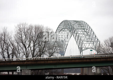 Ponte Hernando de Soto a Memphis, TN, Stati Uniti Foto Stock