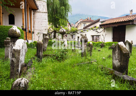 Funerale Ottomani stele, Hajji moschea del cimitero, Sarajevo, Bosnia ed Erzegovina Foto Stock