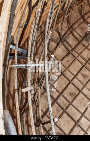 Rebar forma a Piscina Sito in costruzione Foto Stock