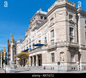 Il settecento Teatro Drammatico Reale (Dramaten), Nybroplan, Östermalm, Stoccolma, Svezia Foto Stock