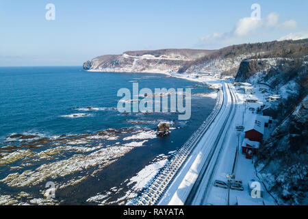 La penisola di Shiretoko road trip lungo la costa Foto Stock