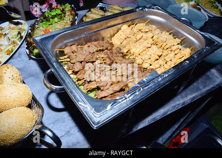 La barbecue buffet per il matrimonio e tutte le parti Foto Stock