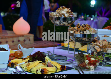 Marocchino il cibo a buffet, il Ramadan Iftar fine wedding Foto Stock