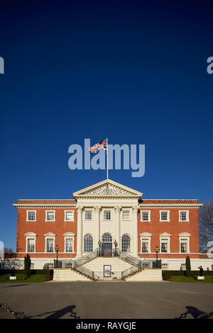 Ex casa stile palladiano Warrington Town Hall, Cheshire, Inghilterra originariamente chiamato Bank Hall grado che ho elencato la costruzione dell'architetto James Gibbs Foto Stock