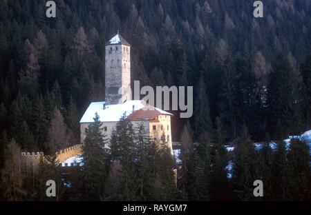 Alto Adige (Alto Adige, Italia), il castello di Monguelfo in Val Pusteria Foto Stock