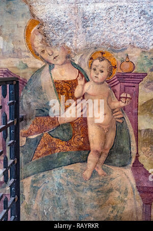 Italia Basilicat Acerenza Cattedrale Madonna col bambino di scuola Botticelliana Foto Stock