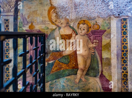 Italia Basilicat Acerenza Cattedrale Madonna col bambino di scuola Botticelliana Foto Stock