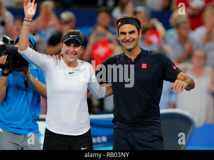 RAC Arena, Perth, Australia. Gen 5, 2019. Hopman Cup Tennis, sponsorizzato da Mastercard; Belinda Bencic e Roger Federer del Team Svizzera festeggiare la conquista la Hopman Cup battendo la Germania 2 set a 1 nel doppio misto Credito: Azione Sport Plus/Alamy Live News Foto Stock