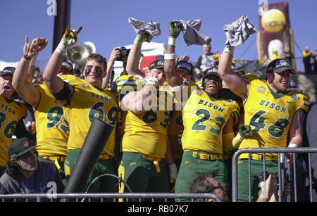 Il 5 gennaio 2019. Gen 5, 2019. Frisco, TX, Stati Uniti - North Dakota State giocatori festeggiare dopo aver vinto il campionato FCS a Toyota Stadium. Credito: Jerome Hicks/ZUMA filo/Alamy Live News Foto Stock