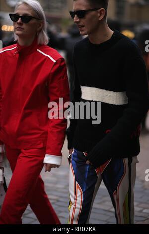 Londra, Regno Unito. 5° gennaio 2019. La London Fashion Week Uomo.Street Style-London della settimana della moda maschile di AW19, 5 gen 2019-UK Credit: sherion mullings/Alamy Live News Foto Stock